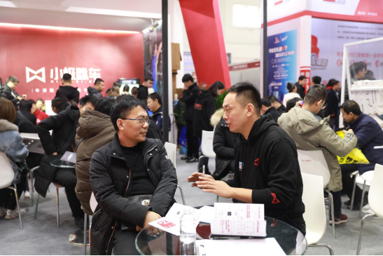 雅森黑马!10㎡开4S店,小极脉车帮后市场赚更多钱 雅森黑马!10㎡开4S店,小极脉车帮后市场赚更多钱