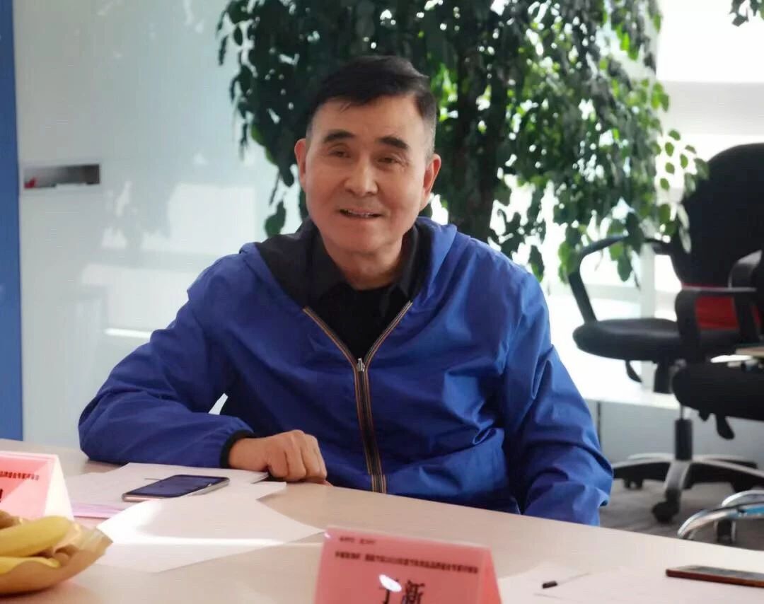 中威车饰杯·慧聪2018汽车用品品牌盛会专家评审会成功召开 中威车饰杯·慧聪2018汽车用品品牌盛会专家评审会成功召开