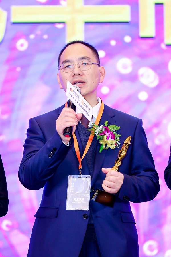 推陈出新 技术革新引领者 AIRUI(埃锐)荣获2019年度汽车制动系统知名品牌 推陈出新 技术革新引领者 AIRUI(埃锐)荣获2019年度汽车制动系统知名品牌
