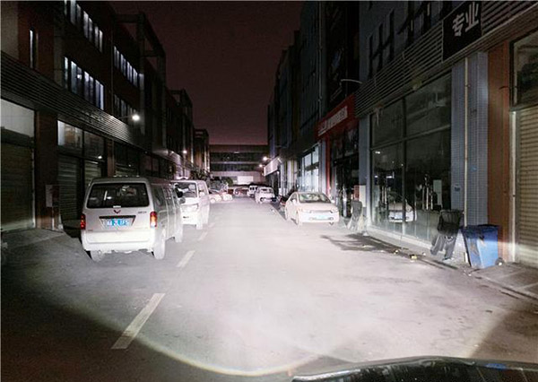 成都车灯改装店简谈海拉5双光透镜亮度和种类 成都车灯改装店简谈海拉5双光透镜亮度和种类