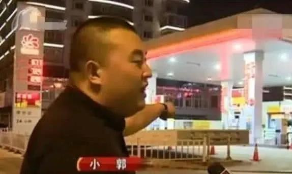 百万奔驰错加柴油,发动机当场趴窝,加油员:关我什么事? 百万奔驰错加柴油,发动机当场趴窝,加油员:关我什么事?