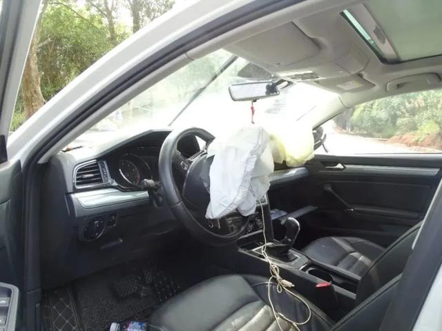 “油门当刹车”为何屡见不鲜?究竟汽车设计缺陷还是驾驶技术不佳? “油门当刹车”为何屡见不鲜?究竟汽车设计缺陷还是驾驶技术不佳?