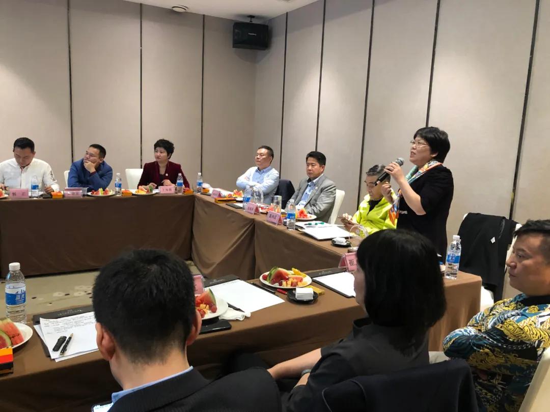 我以私董会为荣!汽车后市场7+N企业家私董会第三届一次会议成功召开! 我以私董会为荣!汽车后市场7+N企业家私董会第三届一次会议成功召开!