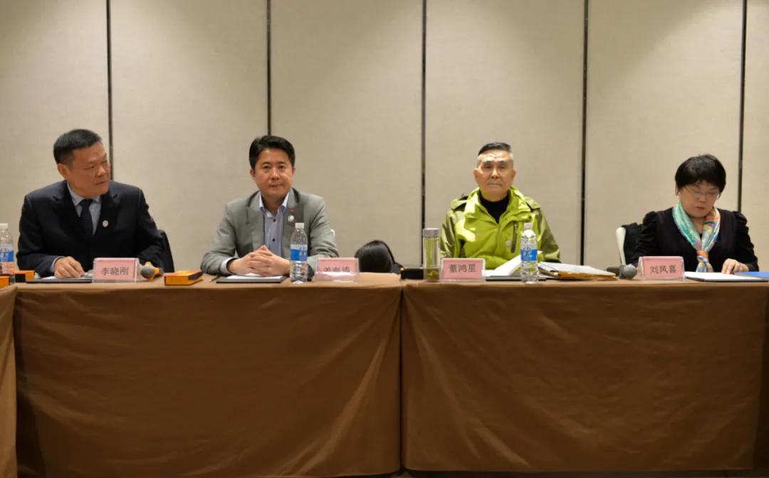我以私董会为荣!汽车后市场7+N企业家私董会第三届一次会议成功召开! 我以私董会为荣!汽车后市场7+N企业家私董会第三届一次会议成功召开!