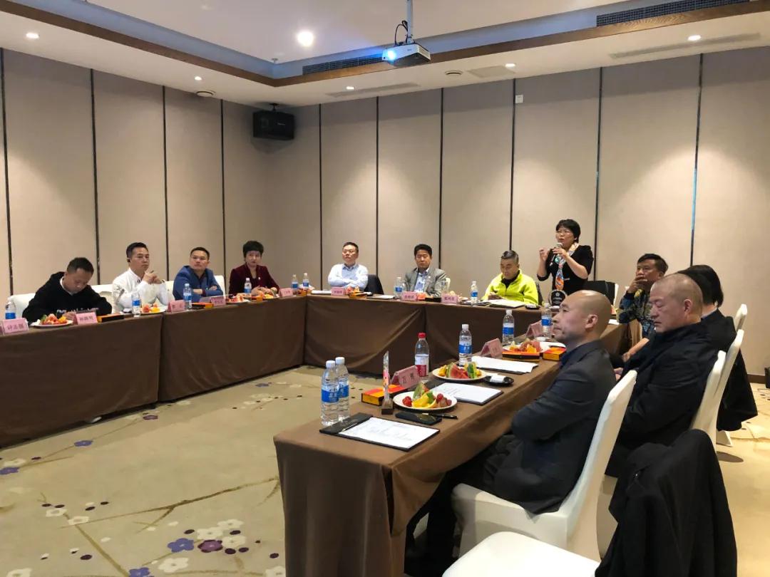我以私董会为荣!汽车后市场7+N企业家私董会第三届一次会议成功召开! 我以私董会为荣!汽车后市场7+N企业家私董会第三届一次会议成功召开!