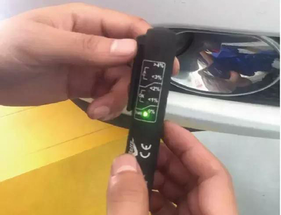 汽车的刹车油和防冻液使用寿命有多久,什么时候该换呢? 汽车的刹车油和防冻液使用寿命有多久,什么时候该换呢?