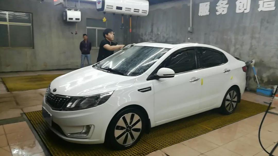 营销总部张总抵达云南运营中心指导工作 营销总部张总抵达云南运营中心指导工作