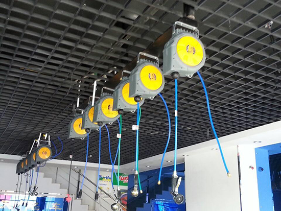 致敬老一辈洗车工的坚守 关注洗车店未来发展趋势 致敬老一辈洗车工的坚守 关注洗车店未来发展趋势