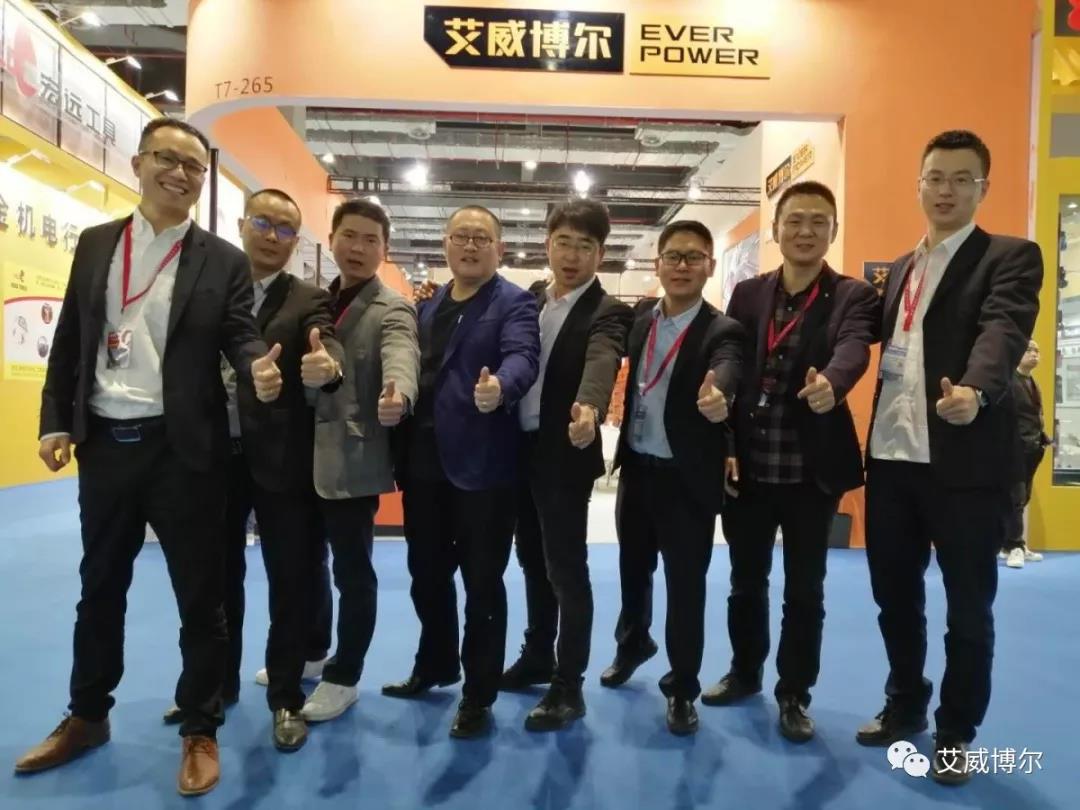 由一场无意的“赌局”引发的沪深春季展! ——沪深春季展到底怎么啦? 由一场无意的“赌局”引发的沪深春季展! ——沪深春季展到底怎么啦?