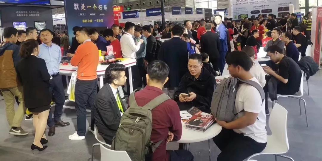 直击展会精彩 | 凌度加入车联网生态联盟,人气爆表,实力见证品牌! 直击展会精彩 | 凌度加入车联网生态联盟,人气爆表,实力见证品牌!