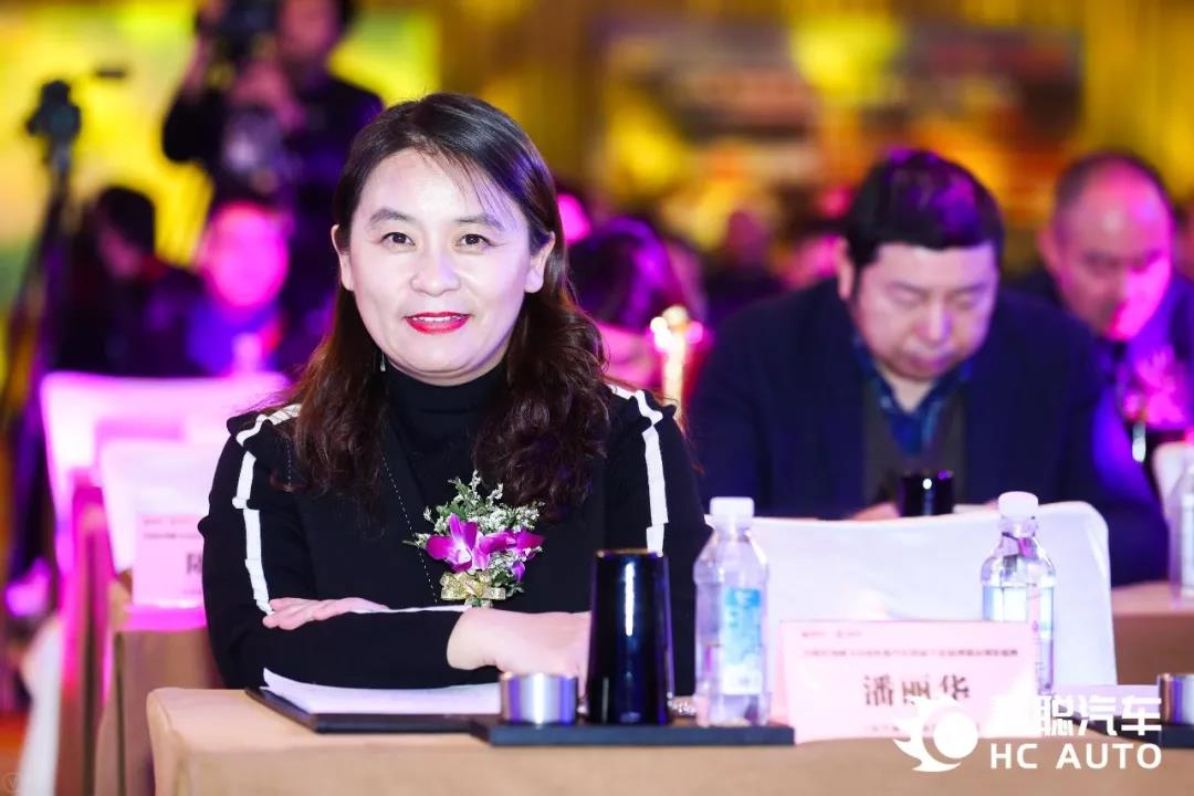 潘丽华:新零售时代下,品牌连锁运营将促进行业整合 潘丽华:新零售时代下,品牌连锁运营将促进行业整合