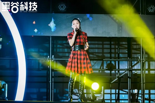 点燃威海星空!10月10日黑谷之夜演唱会圆满成功! 点燃威海星空!10月10日黑谷之夜演唱会圆满成功!