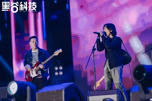 点燃威海星空!10月10日黑谷之夜演唱会圆满成功! 点燃威海星空!10月10日黑谷之夜演唱会圆满成功!