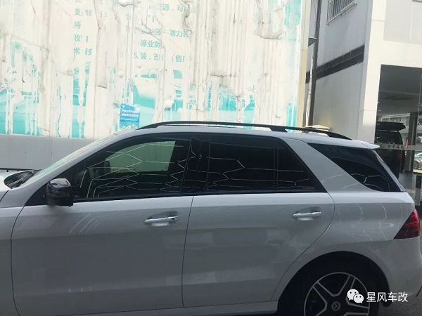 隔热膜|奔驰GLE400装贴美富特汽车隔热膜MD70 高清晰 高隔热 隔热膜|奔驰GLE400装贴美富特汽车隔热膜MD70 高清晰 高隔热