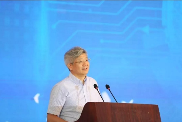 聚焦转型升级共商产业创新路径——2019中国(重庆)汽摩产业高峰论坛成功举办 聚焦转型升级共商产业创新路径——2019中国(重庆)汽摩产业高峰论坛成功举办