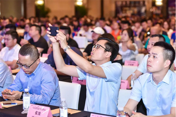 2019汽服连锁论坛对话连锁大咖:新形势下重实效 控成本 保利润 2019汽服连锁论坛对话连锁大咖:新形势下重实效 控成本 保利润