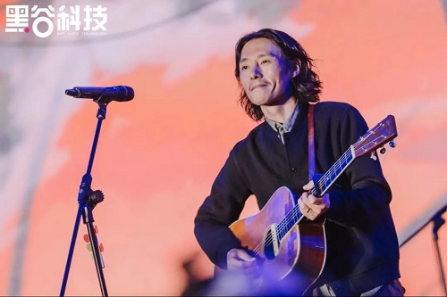点燃威海星空!10月10日黑谷之夜演唱会圆满成功! 点燃威海星空!10月10日黑谷之夜演唱会圆满成功!