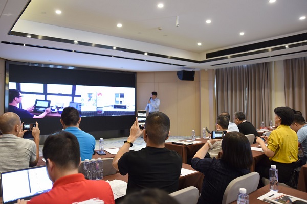 元征科技年度新品及技术发布会在深举行 战略级新品连发惊喜不断 元征科技年度新品及技术发布会在深举行 战略级新品连发惊喜不断