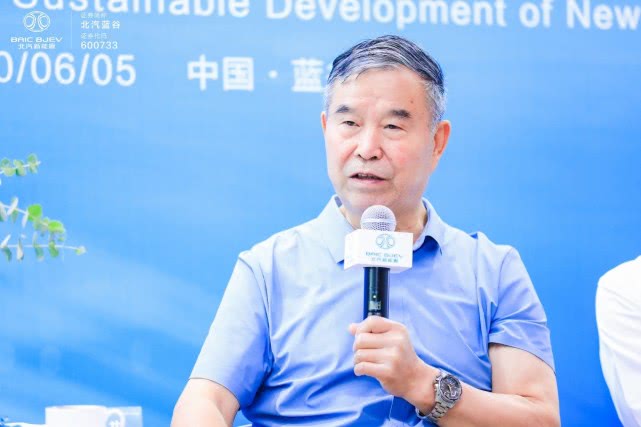 新能源车“换电模式”站上风口,经济性/电池标准成关键因素 新能源车“换电模式”站上风口,经济性/电池标准成关键因素