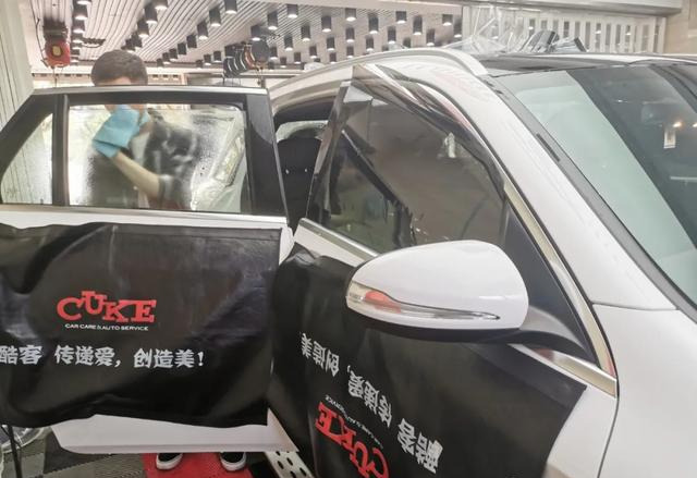 汽车贴窗膜后有什么常见问题?如何增加汽车膜使用寿命的知识 汽车贴窗膜后有什么常见问题?如何增加汽车膜使用寿命的知识