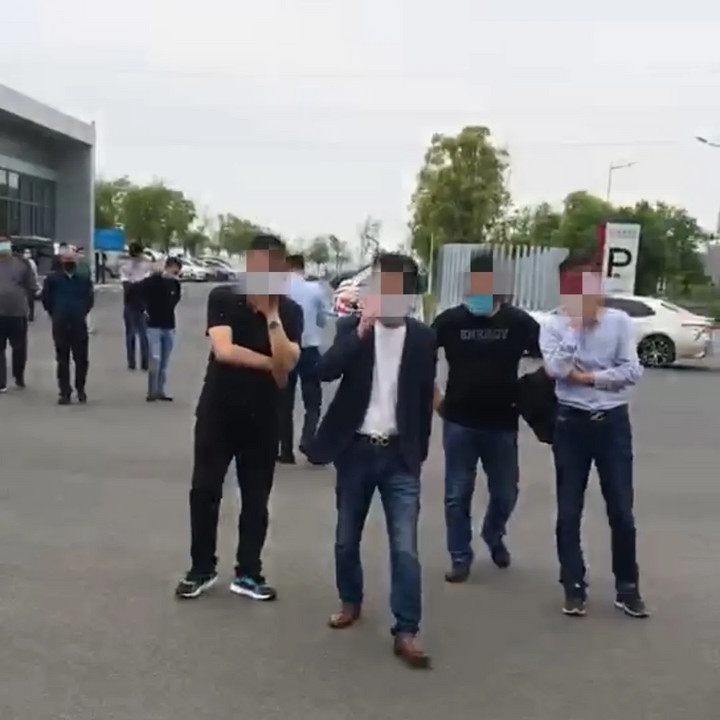 大乘汽车濒临破产?经销商门前喊冤“还我血汗钱” 大乘汽车濒临破产?经销商门前喊冤“还我血汗钱”