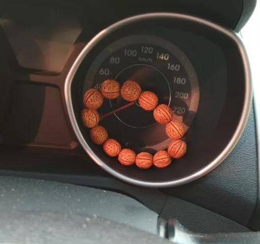 别在车上乱放了,车饰的寓意你懂吗? 别在车上乱放了,车饰的寓意你懂吗?