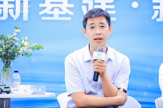新能源车“换电模式”站上风口,经济性/电池标准成关键因素 新能源车“换电模式”站上风口,经济性/电池标准成关键因素