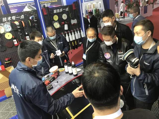 动物世界又添新秀 | 华威美护行业首秀 动物世界又添新秀 | 华威美护行业首秀