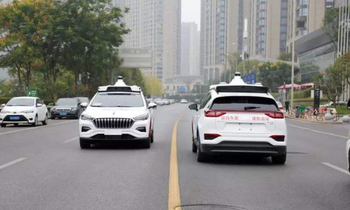 自动驾驶的残酷终局：特斯拉、蔚来、小鹏、滴滴，谁能成为历史注脚？