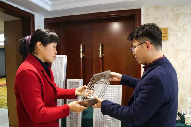点亮校园光明未来,佛山照明助力近视防控攻坚战! 点亮校园光明未来,佛山照明助力近视防控攻坚战!