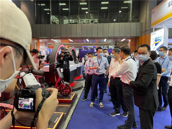 展会速递丨Flyaudio飞歌IEAE展会首日,小歌电动惊艳亮相! 展会速递丨Flyaudio飞歌IEAE展会首日,小歌电动惊艳亮相!