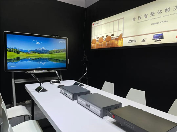 展会速递丨Flyaudio飞歌IEAE展会首日,小歌电动惊艳亮相! 展会速递丨Flyaudio飞歌IEAE展会首日,小歌电动惊艳亮相!