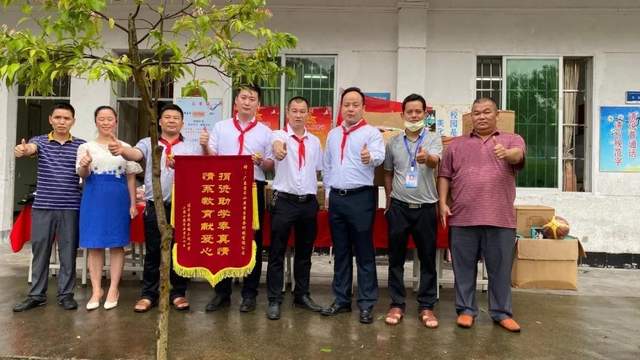 属于男人的浪漫!国外汽车音响改装赏析 属于男人的浪漫!国外汽车音响改装赏析
