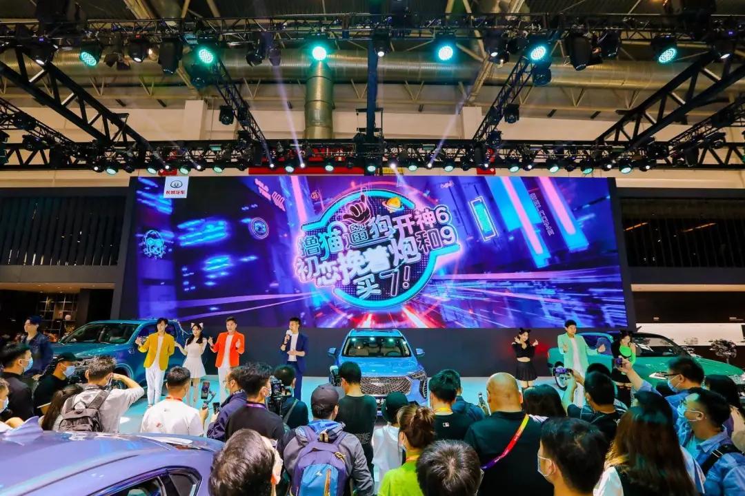 对话乔心昱:WEY底色不俗,更需审慎攀登 对话乔心昱:WEY底色不俗,更需审慎攀登