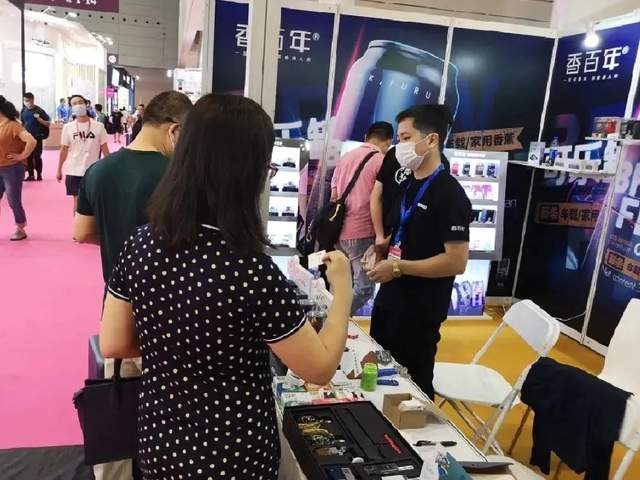 属于男人的浪漫!国外汽车音响改装赏析 属于男人的浪漫!国外汽车音响改装赏析