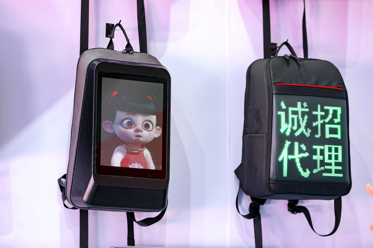 LED创意产品需求火爆,礼品展现场盛况直击! LED创意产品需求火爆,礼品展现场盛况直击!