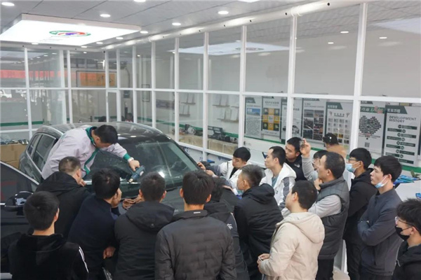 优玛汽车膜《运筹帷幄·扬帆起航》河北市场运营培训会圆满举行 优玛汽车膜《运筹帷幄·扬帆起航》河北市场运营培训会圆满举行