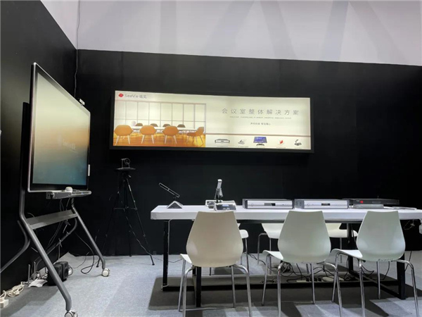 展会速递丨Flyaudio飞歌IEAE展会首日,小歌电动惊艳亮相! 展会速递丨Flyaudio飞歌IEAE展会首日,小歌电动惊艳亮相!