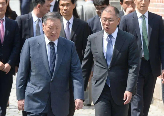 “我们都是局中人” “我们都是局中人”