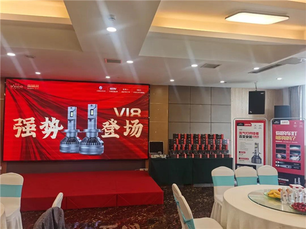 鼎易·夜精灵爆品发布会在无锡车联网13周年庆典中成交火爆 鼎易·夜精灵爆品发布会在无锡车联网13周年庆典中成交火爆