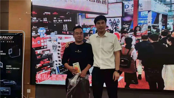 鼎易·夜精灵爆品发布会在无锡车联网13周年庆典中成交火爆 鼎易·夜精灵爆品发布会在无锡车联网13周年庆典中成交火爆