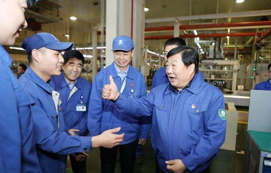 潍柴集团力压华域汽车、宁德时代,零部件收入2493亿 潍柴集团力压华域汽车、宁德时代,零部件收入2493亿