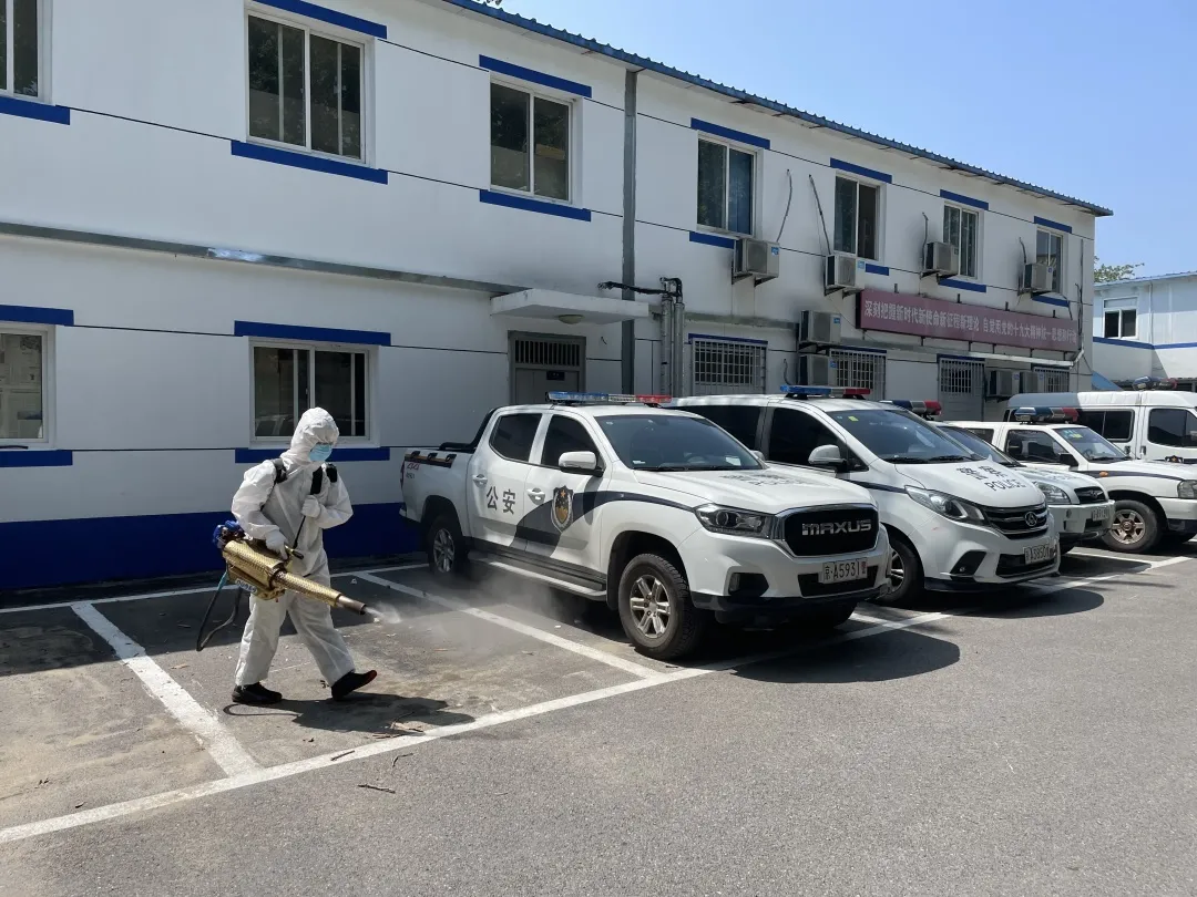 不留死角 全面消杀 | 五方天雅邀请朝阳区蓝天救援队进行全面消杀工作 不留死角 全面消杀 | 五方天雅邀请朝阳区蓝天救援队进行全面消杀工作
