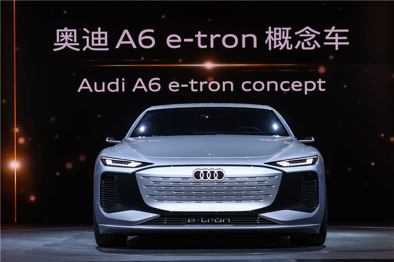 奥迪2026年起新车型均为纯电动,2033年逐步停产燃油车 奥迪2026年起新车型均为纯电动,2033年逐步停产燃油车