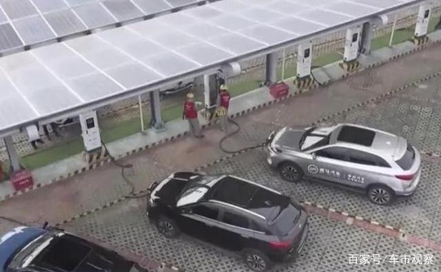 新能源汽车高速上排队充电怎么看? 新能源汽车高速上排队充电怎么看?
