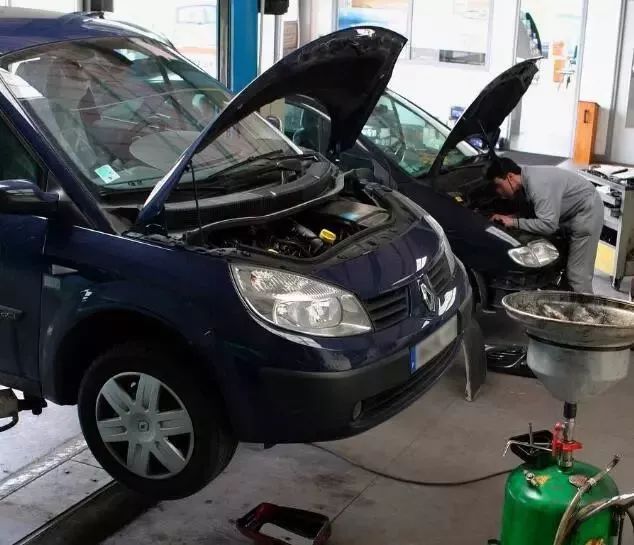 每个汽修工都一个老板梦..最后梦醒了 每个汽修工都一个老板梦..最后梦醒了
