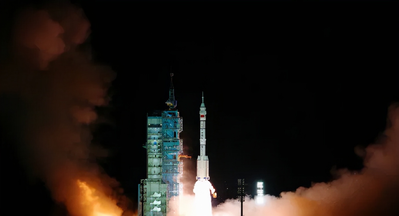 启航太空:揭秘神舟十三遨游太空的无限遐想 启航太空:揭秘神舟十三遨游太空的无限遐想