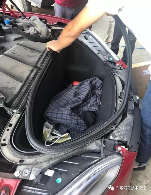 新能源汽车的空气滤芯如何更换? 新能源汽车的空气滤芯如何更换?