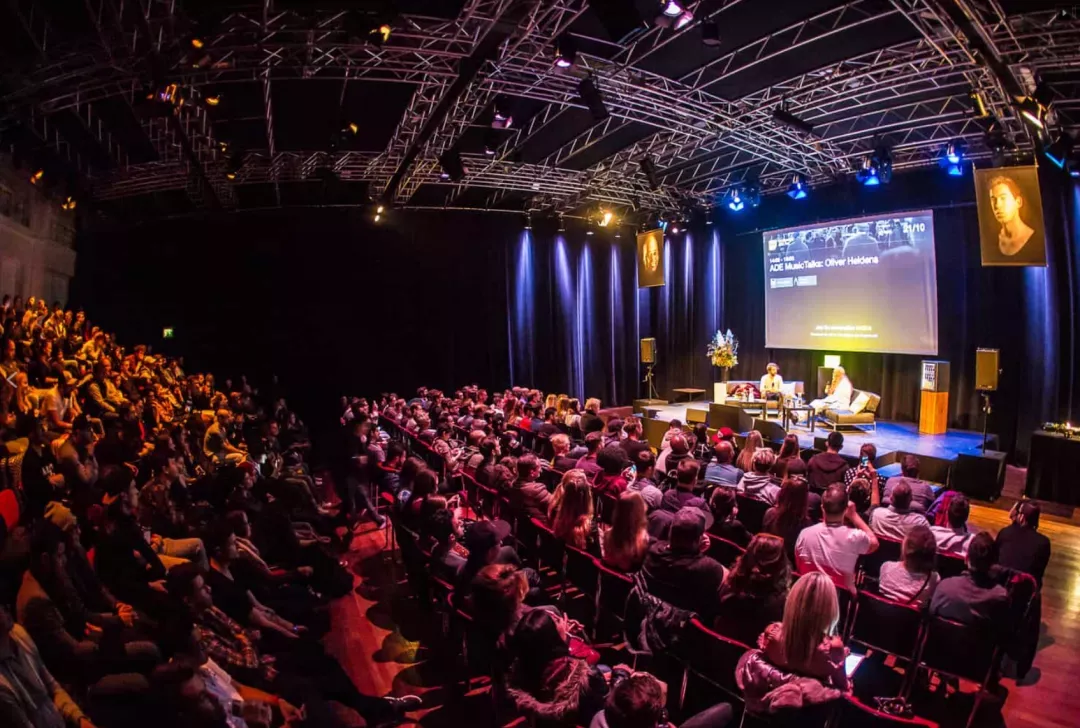 汽车贸促会与九州国际战略合作,中国首个定制改装汽车展明春3月在深圳举行 汽车贸促会与九州国际战略合作,中国首个定制改装汽车展明春3月在深圳举行