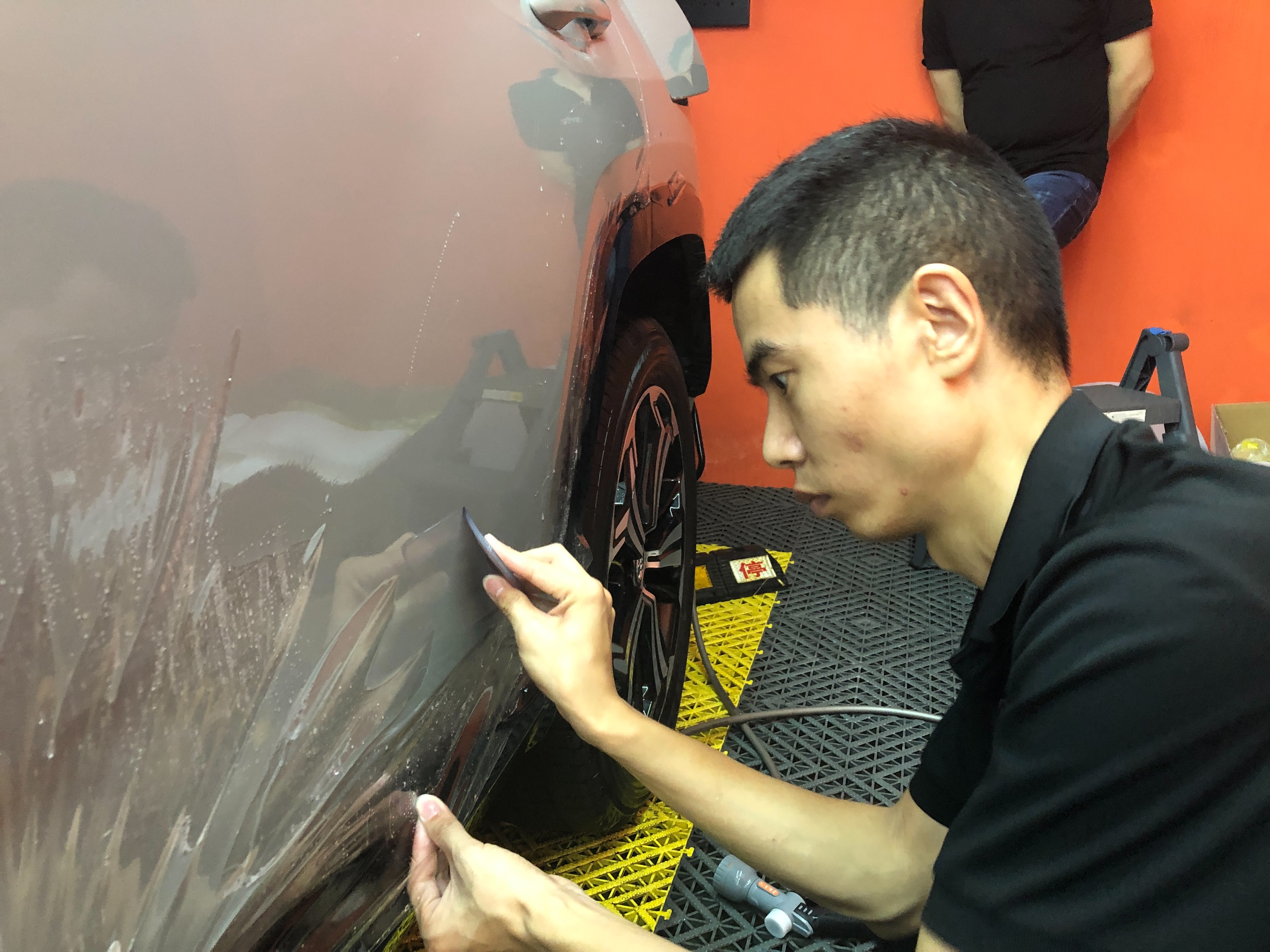 隐形车衣施工流程及装贴后注意事项有哪些? 隐形车衣施工流程及装贴后注意事项有哪些?